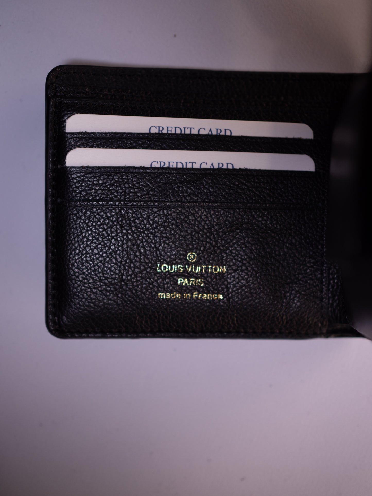 LOUIS VUITTON Портфейл