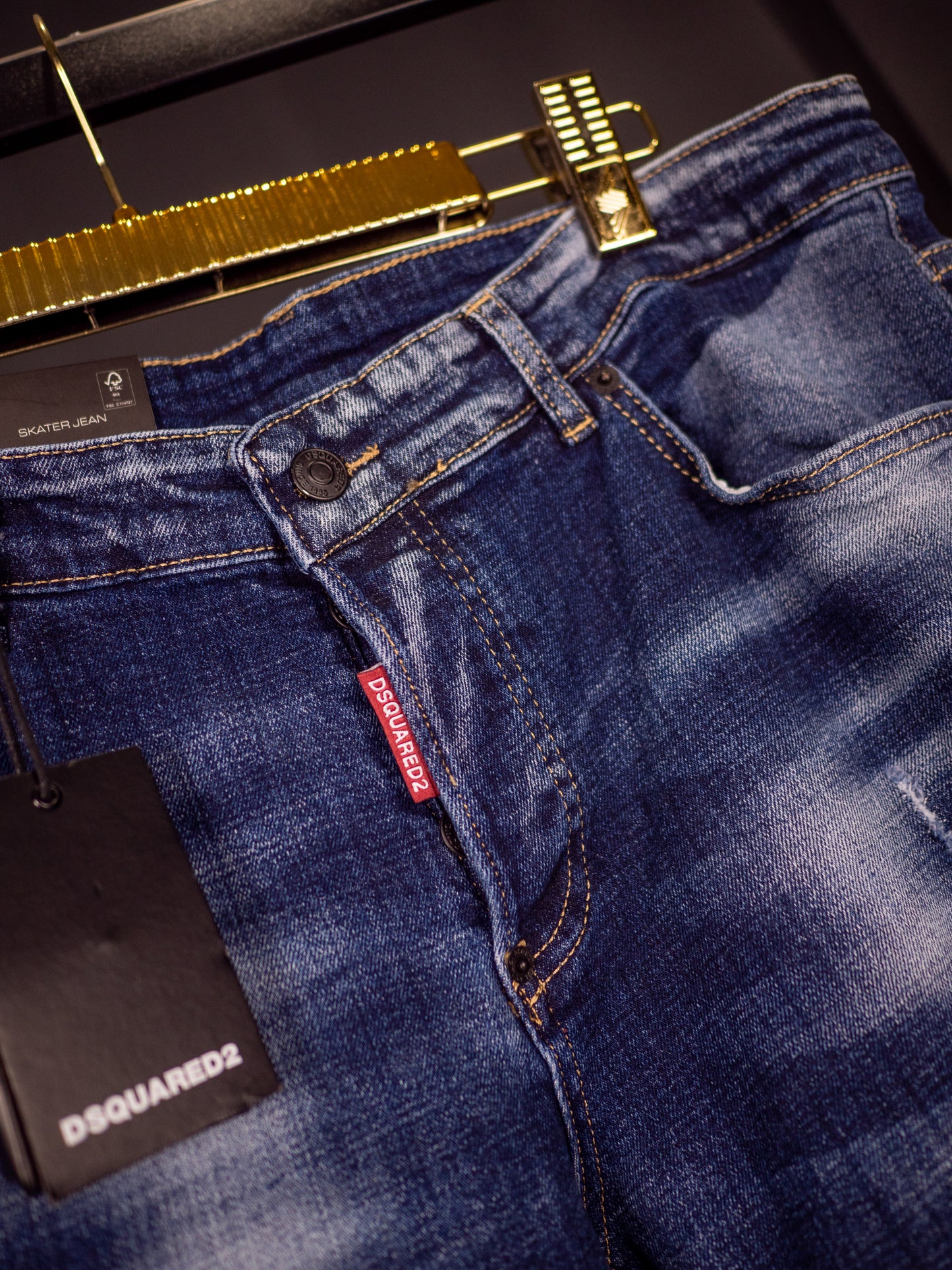 DSQUARED2