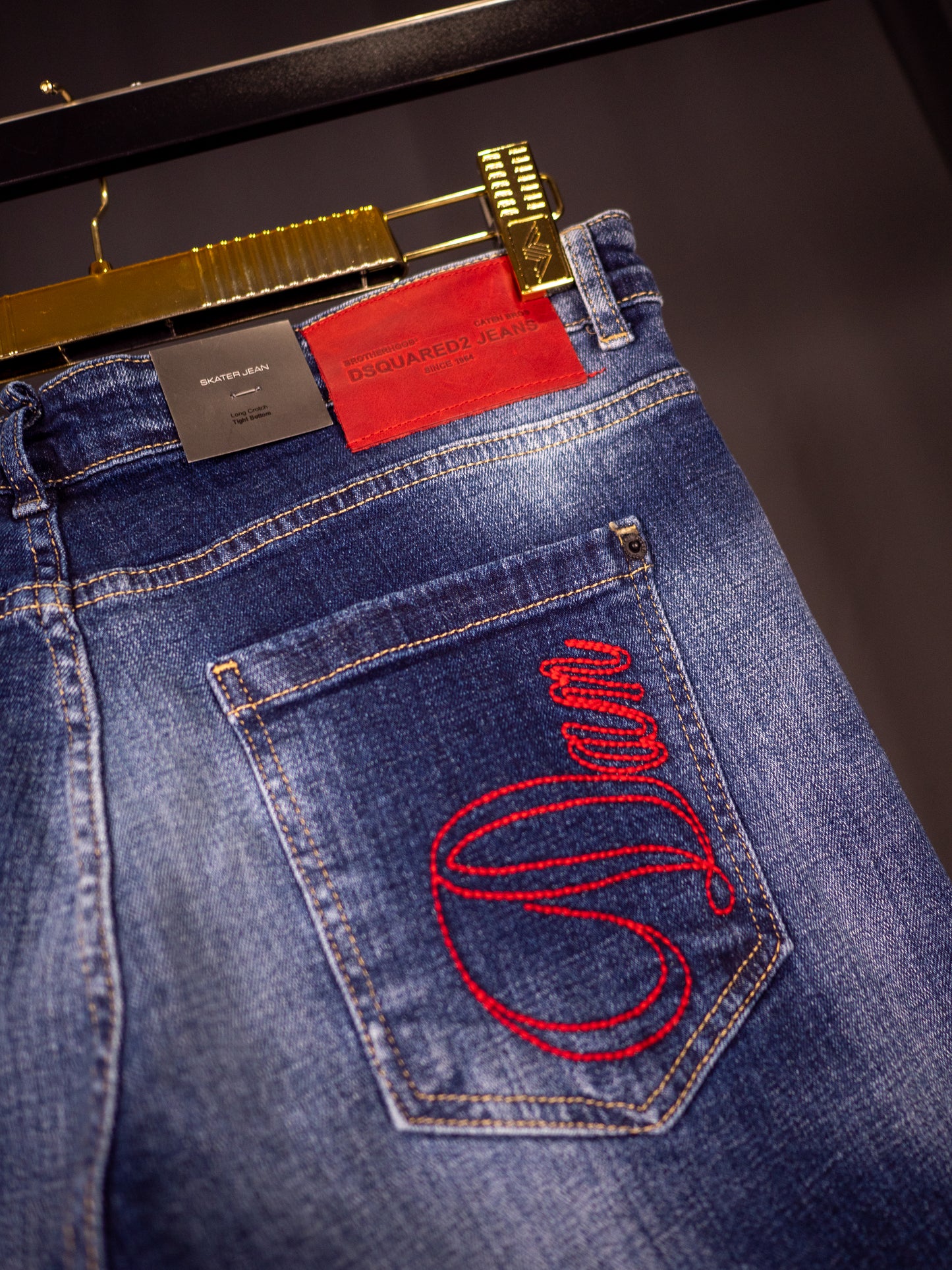 DSQUARED2
